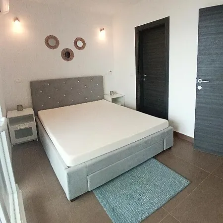 Apartmán Searenity Pool - Seafront *