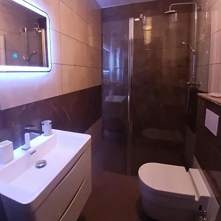 Searenity Pool - Seafront Krmpote-Vodice