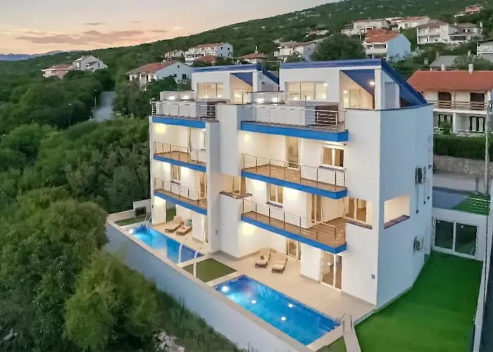 Searenity Pool - Seafront * Krmpote-Vodice