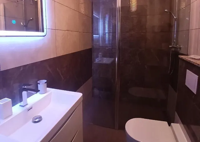 Searenity Pool - Seafront Krmpote-Vodice